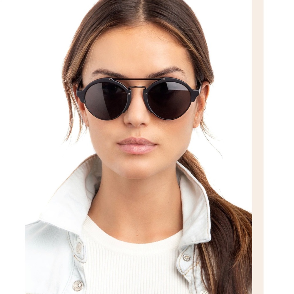 Illesteva Milan II Sunglasses